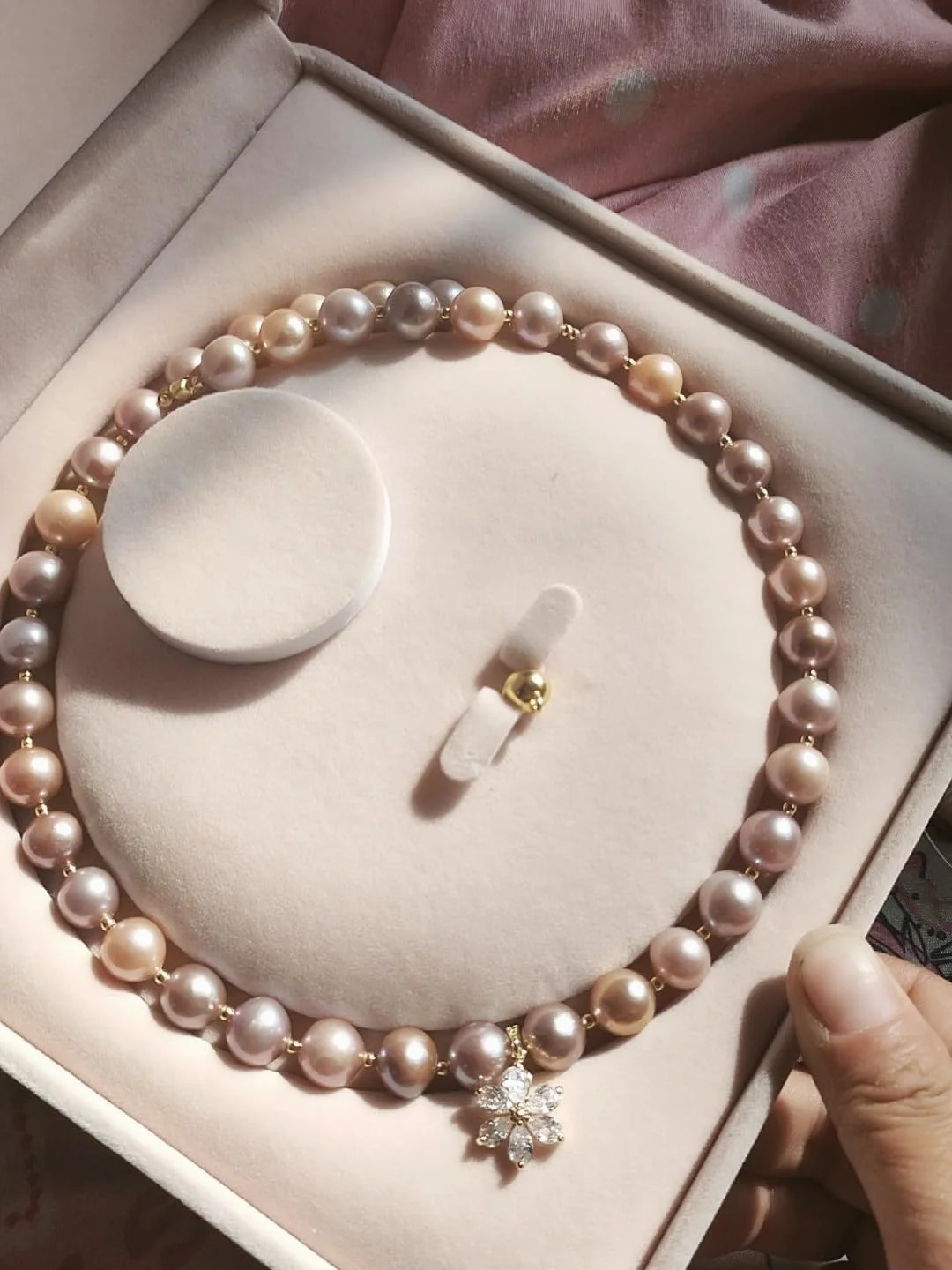 Share Jewelry Velvet Box Pearl Necklace Beige For Pearl Necklace Earrings Bracel