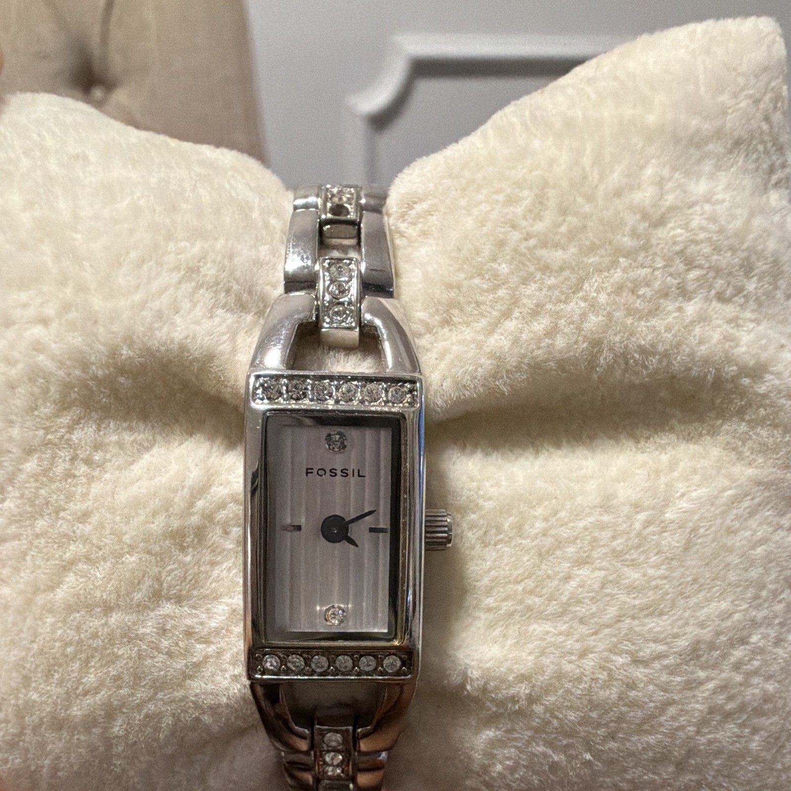 Fossil Women’s Quartz Wristwatch Silver Tone Rectangle Gem-Set Bracelet 6 in
