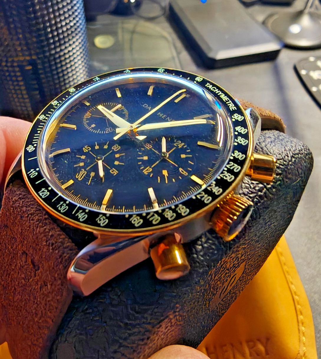 Dan Henry 1962 Racing Chronograph, Gilt, Ltd Ed, 39mm Mechaquartz New/Unworn B&P