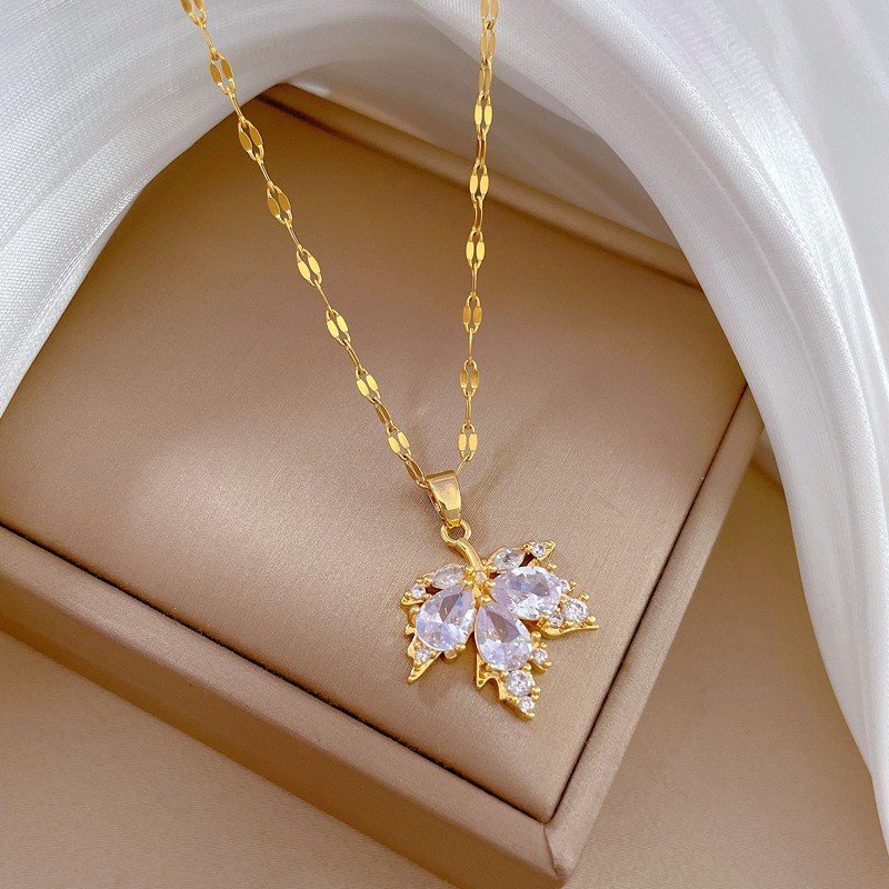 Maple Leaf Necklace Gold Plated Cubic Zirconia Copper Alloy Pendant Elegant