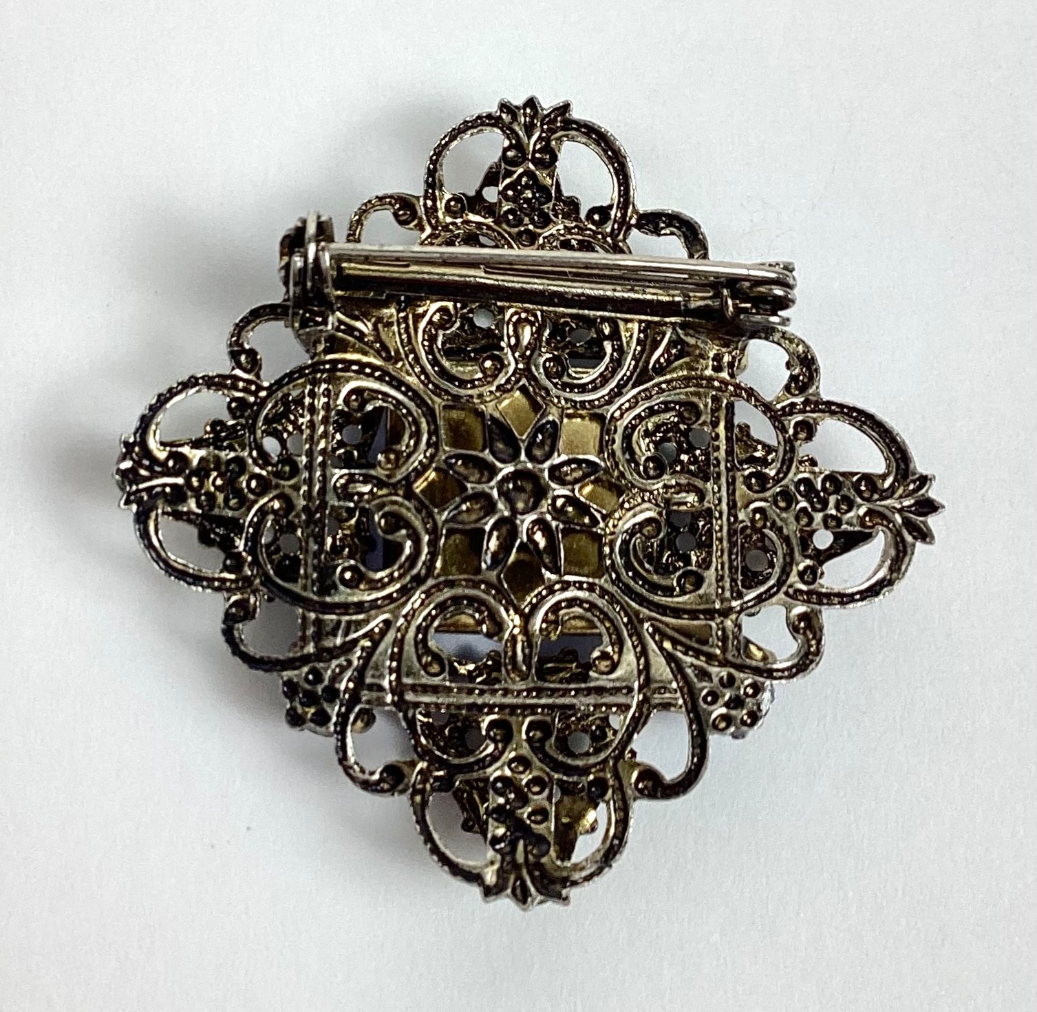 Vintage Silver-Tone Blue Rhinestone Rhombus Shaped Brooch 1.25″ x 1.25″ Inches