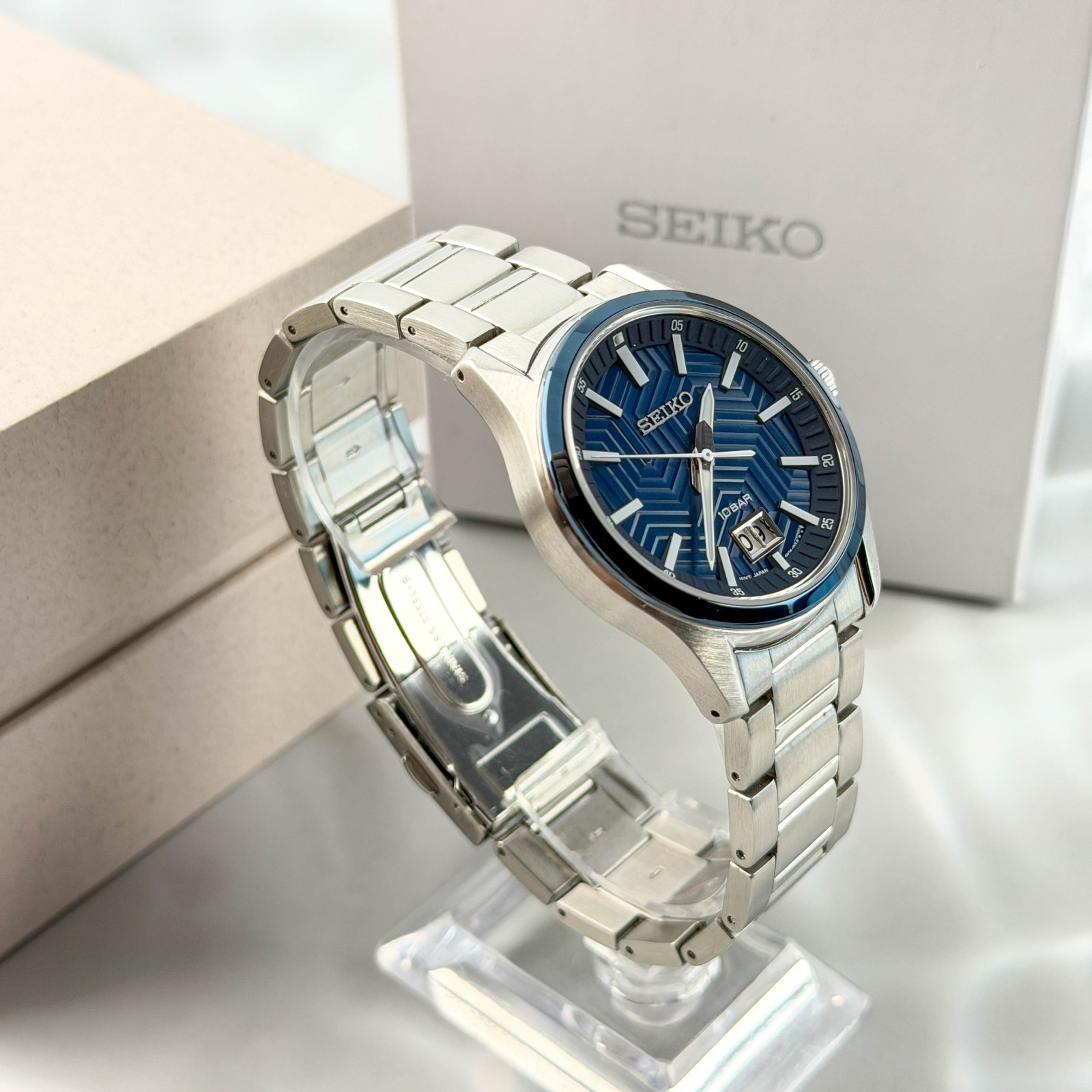 Seiko Essentials SUR559 Men’s Blue Dial Stainless Steel Strap Quartz Watch 40mm