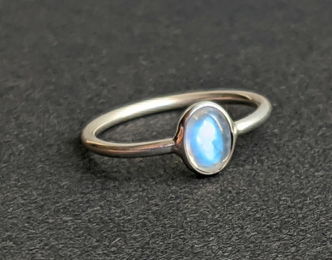 Rainbow Moonstone Ring 925 Silver Blue Flash Moonstone Tiny Women All Size Rings