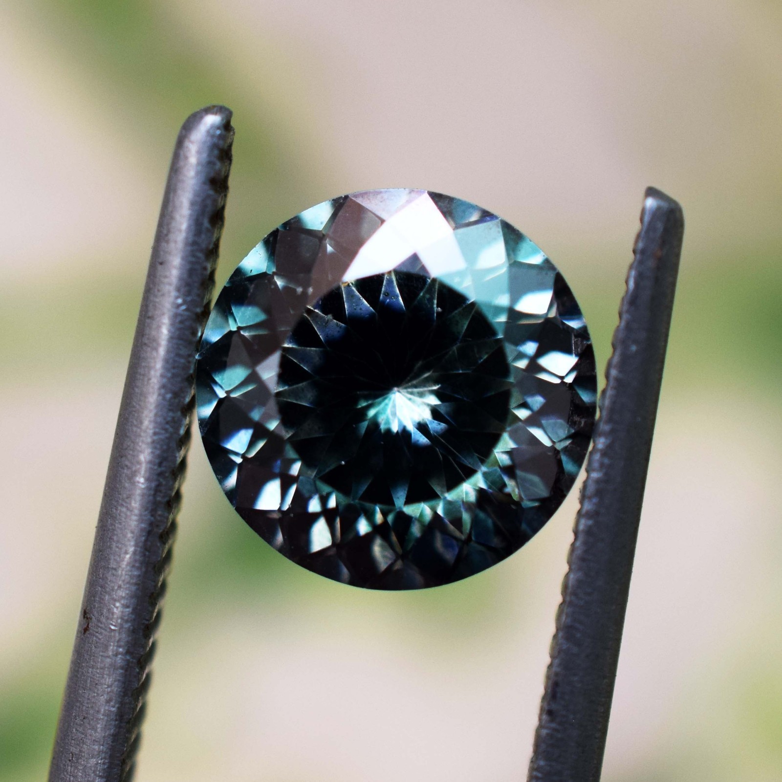 Certified 1.77 Ct Lab-Created Bluish Green Diamond Round Cut Sparkling Gemstone