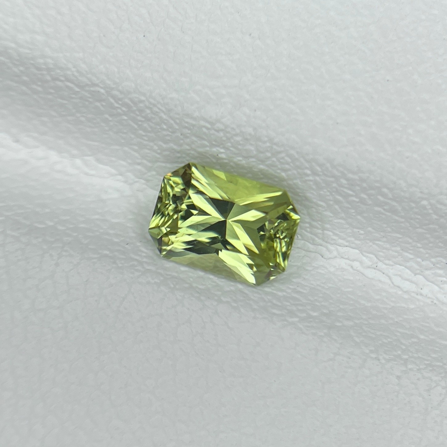 Natural Yellow Chrysoberyl 1.20ct Radiant Cut | Sri Lanka | Loose Gemstone