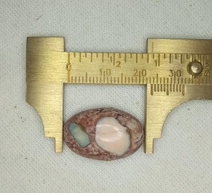 17.0 Ct. Mexican Catera Fire Opal Stone, Oval, 21x14x6mm.