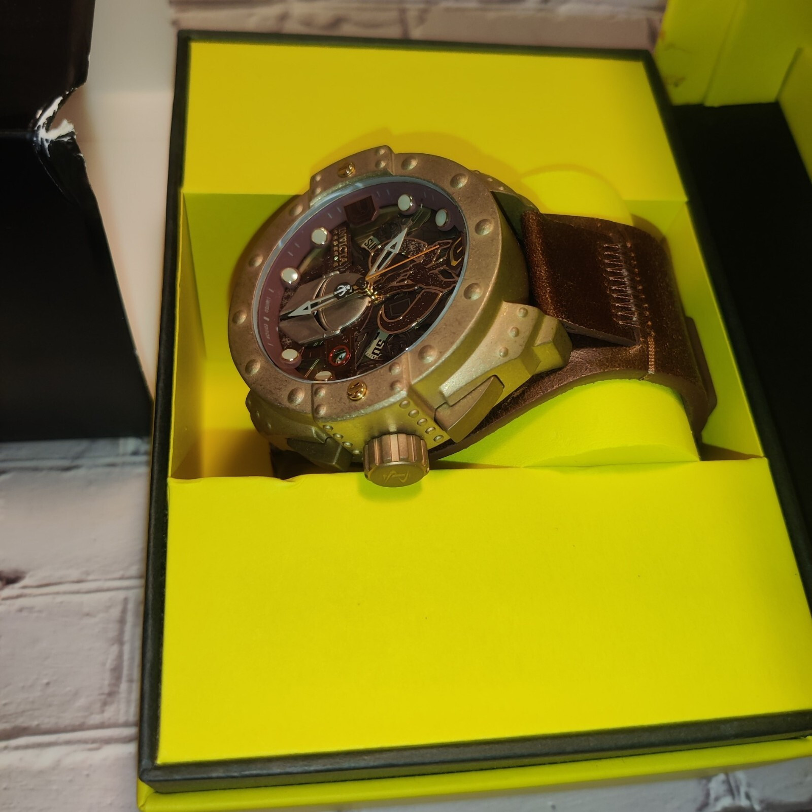 Star Wars, Mandalorian, Watch Model 39762 – Invicta Men’s Watch Quartz-52mm