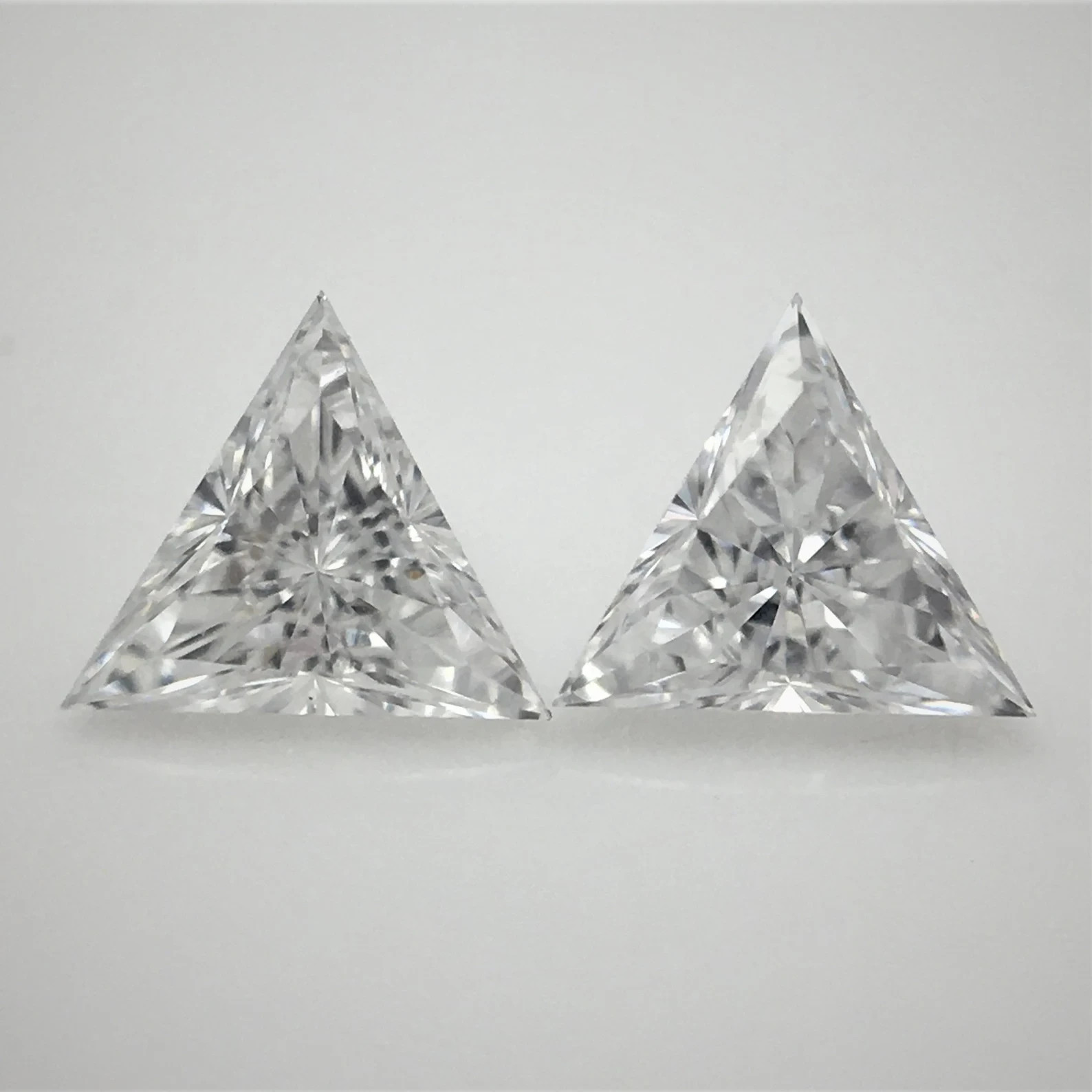 1.30 CT Natural White Diamond Triangle Cut VVS1 D Grade IDGL Certified F2