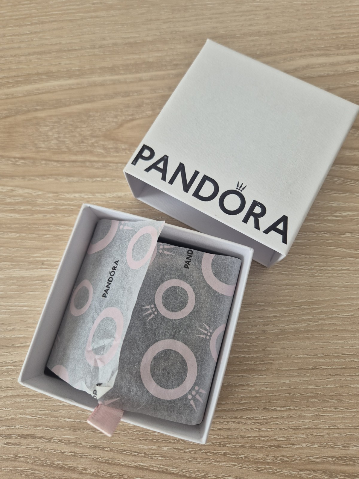 Pandora Moments Heart Clasp Bracelet 20cm Sterling Silver • Boxed