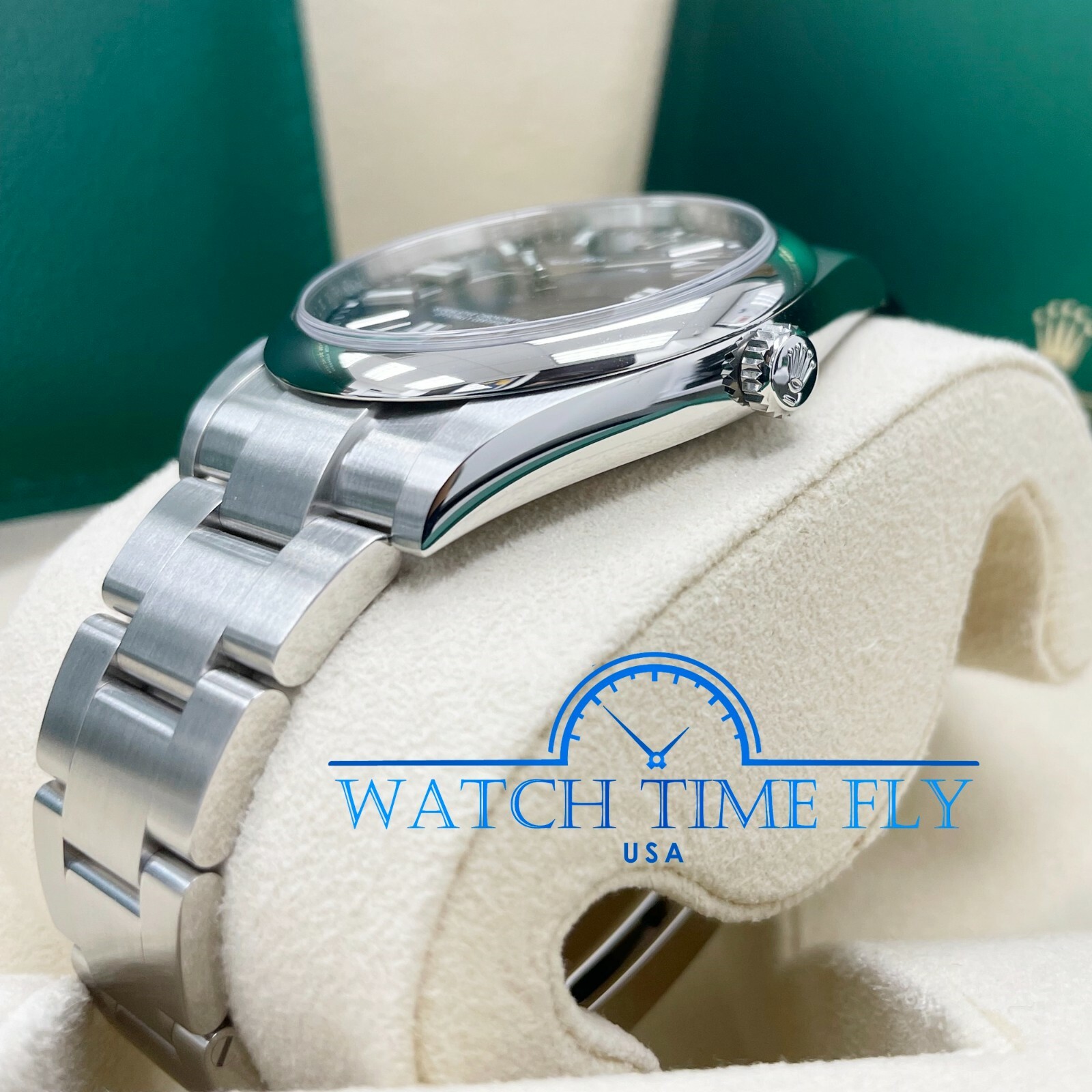 Rolex 2022 UNWORN Oyster Perpetual 41mm 124300 Stainless Steel Bright Blue Dial