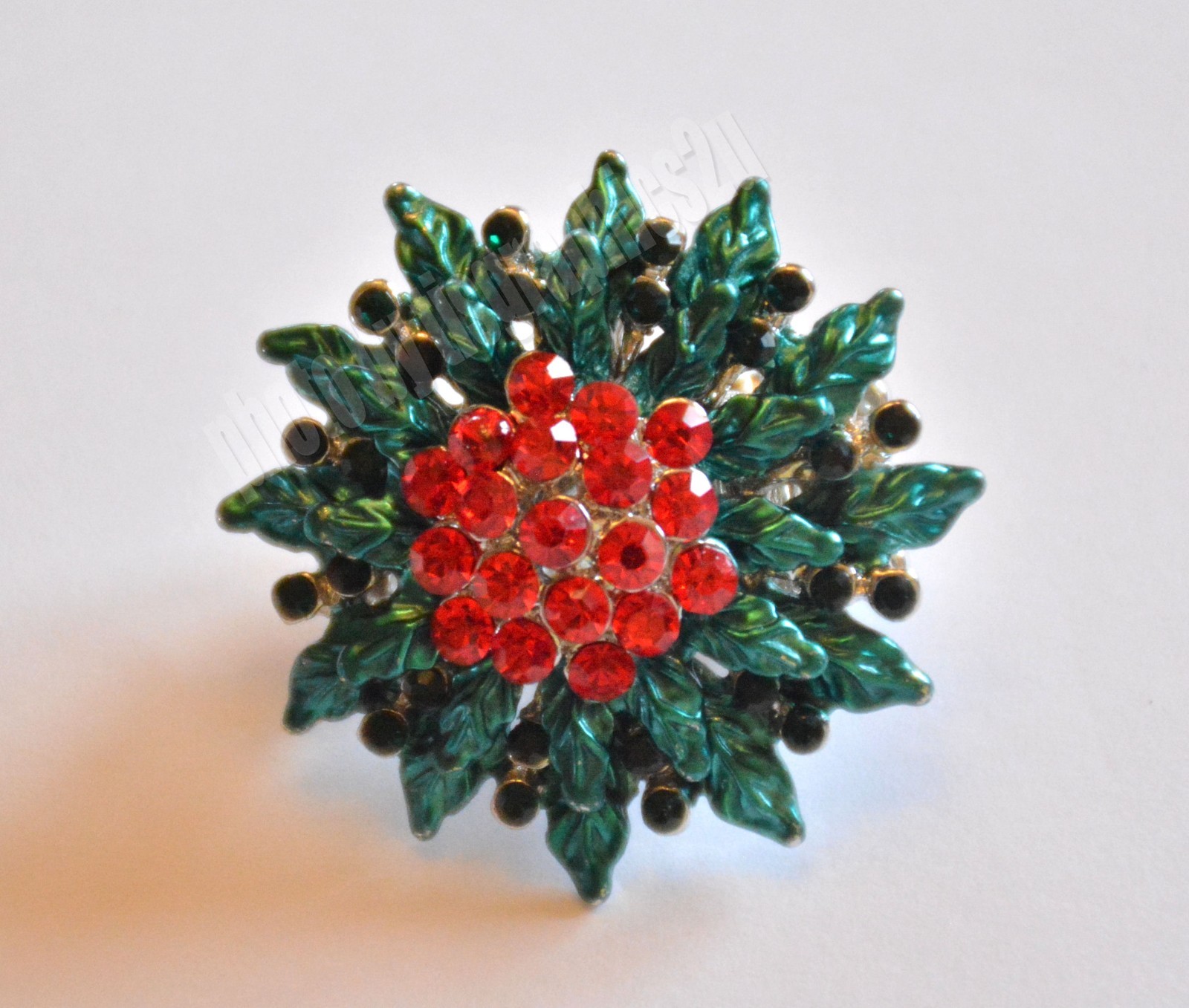 Christmas Evergreen / Poinsettia Ring w Crystals / Silver-tone Stretch Band