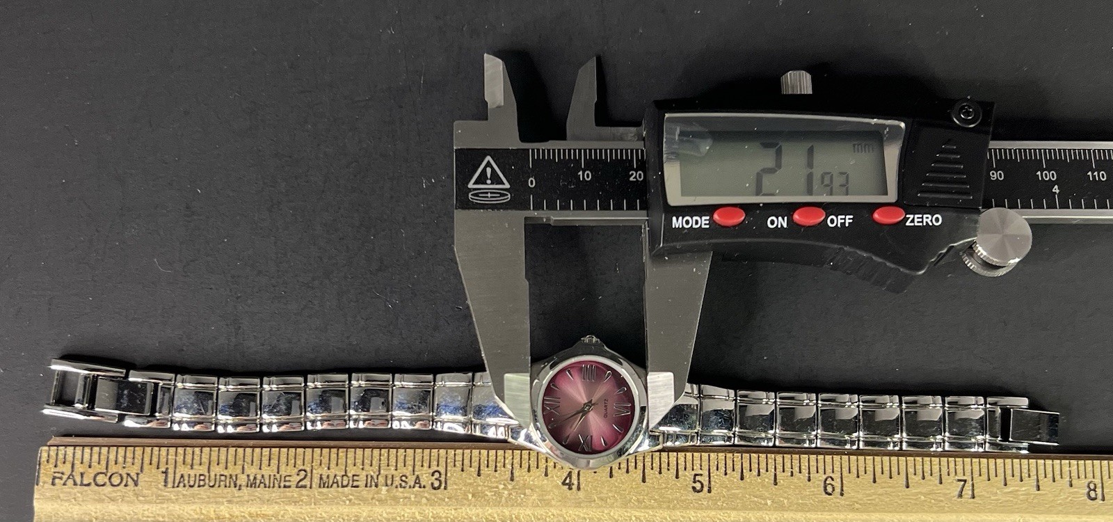Gen W Women’s 28mm Silver Case Pink Dial NEW BATTERY Solid Link Bracelet (530)