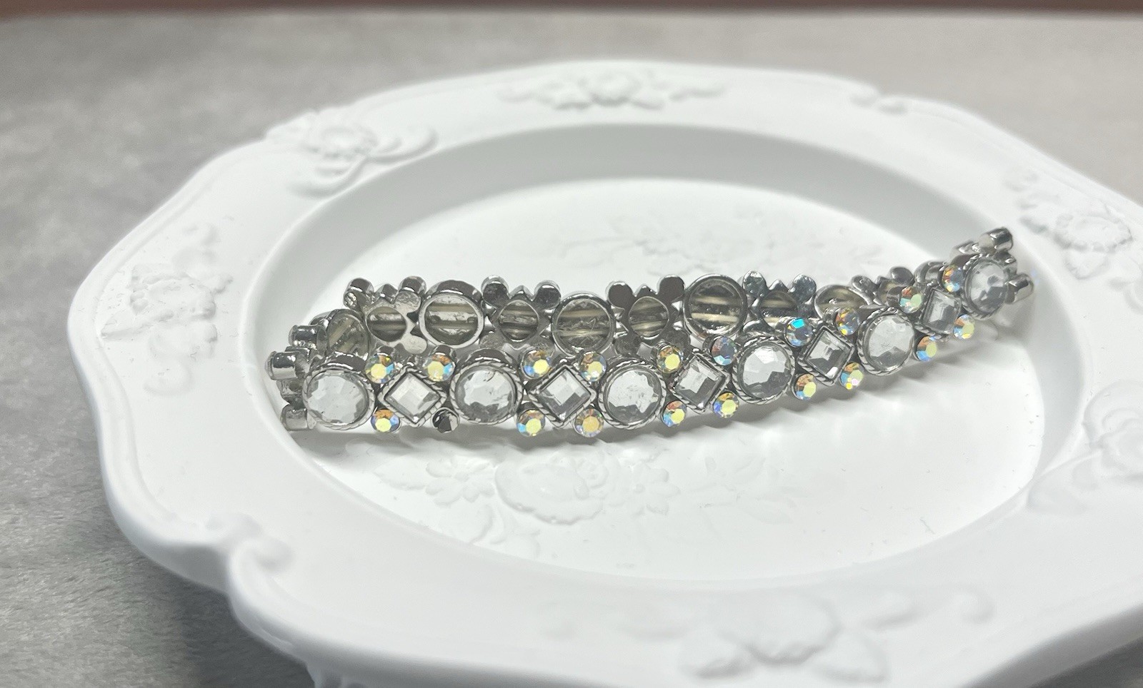 Vintage Aurora Borealis AB Rhinestone Stretch Bracelet Silver Tone Crystal
