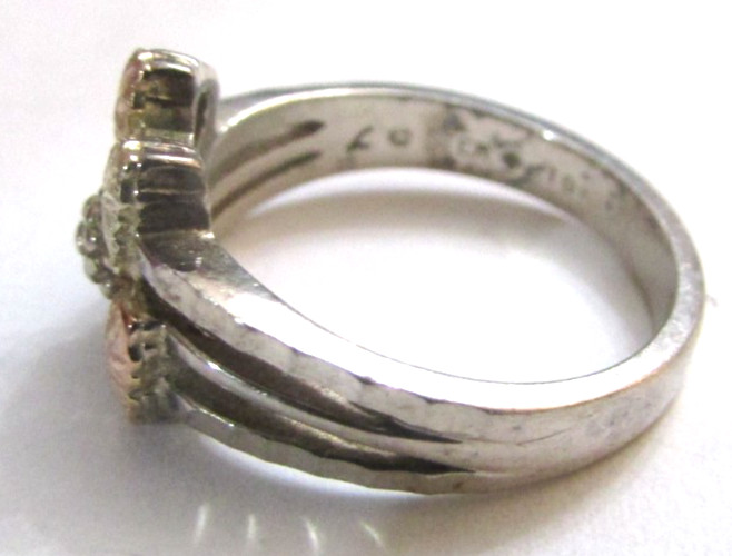 LANDSTROM’S BLACK HILLS GOLD & STERLING SILVER LEAVES TRIO RING SZ 9