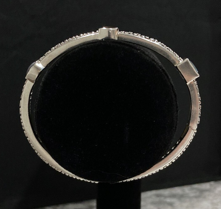 Michael Dawkins Pebbled Sterling Smoky & Blue Topaz MOP Hinged Bangle 22.4g