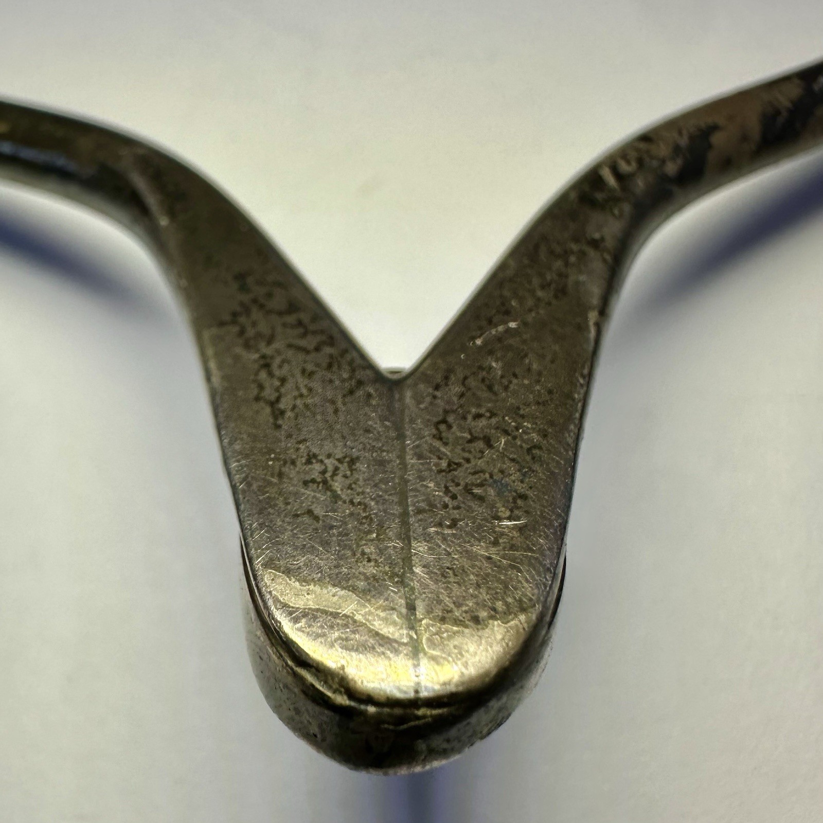 Vtg Sherman Isabelle Paquin S&IP Sterling Silver V Shape Torque Collar Oval Onyx