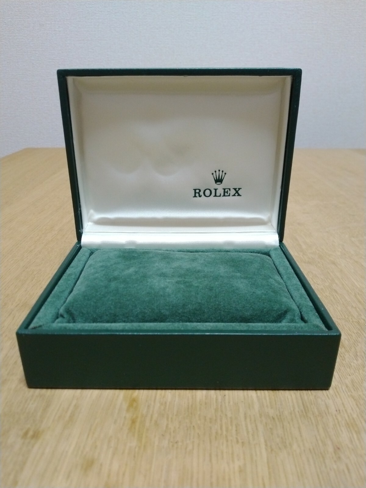 ROLEX OYSTER PERPETUAL 67180 WATCH BOX CASE 11.00.01. 100%Authentic FZ6717