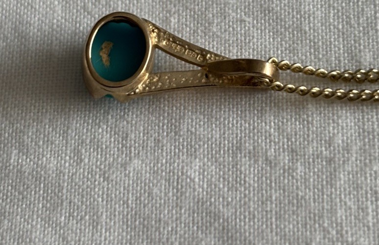 9ct Yellow Gold Turquoise GemStud Earring and Pendant Necklace Set