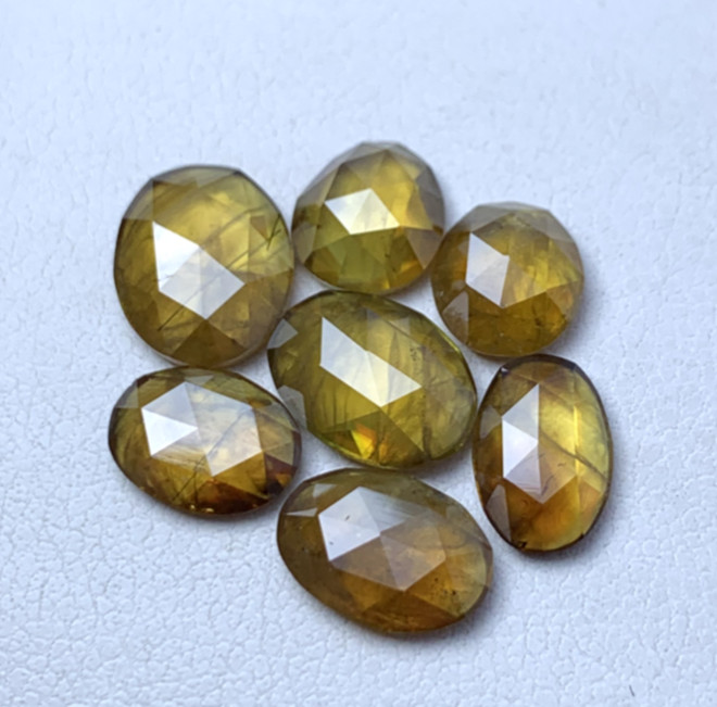Natural Sphene 11.00 Ct Loose Gemstones 7.00mm X 9.5mm Oval Rose Cut