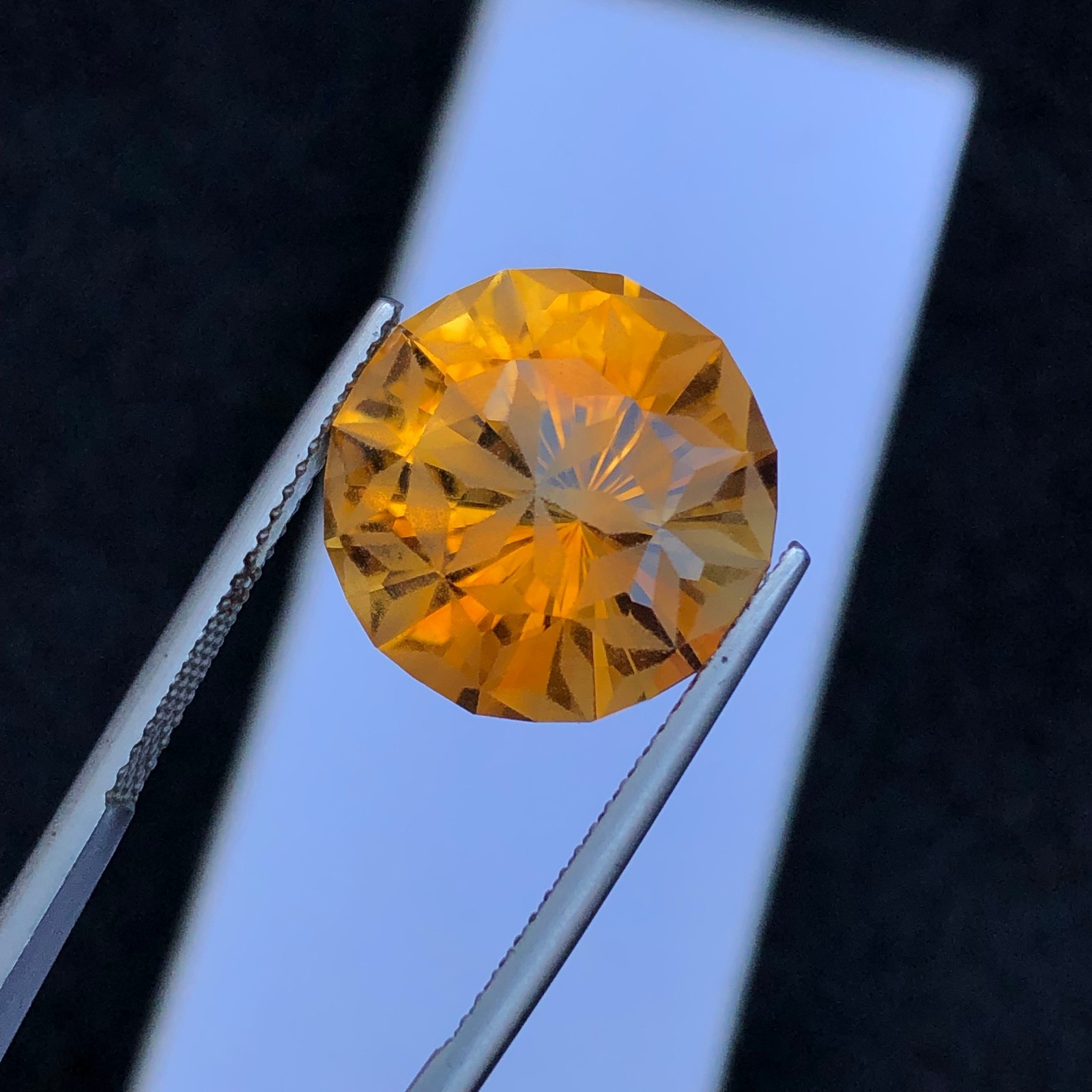 10.65 Ct Top Quality Mandarin Citrine Seed of Flower Shape A+++ Gemstone