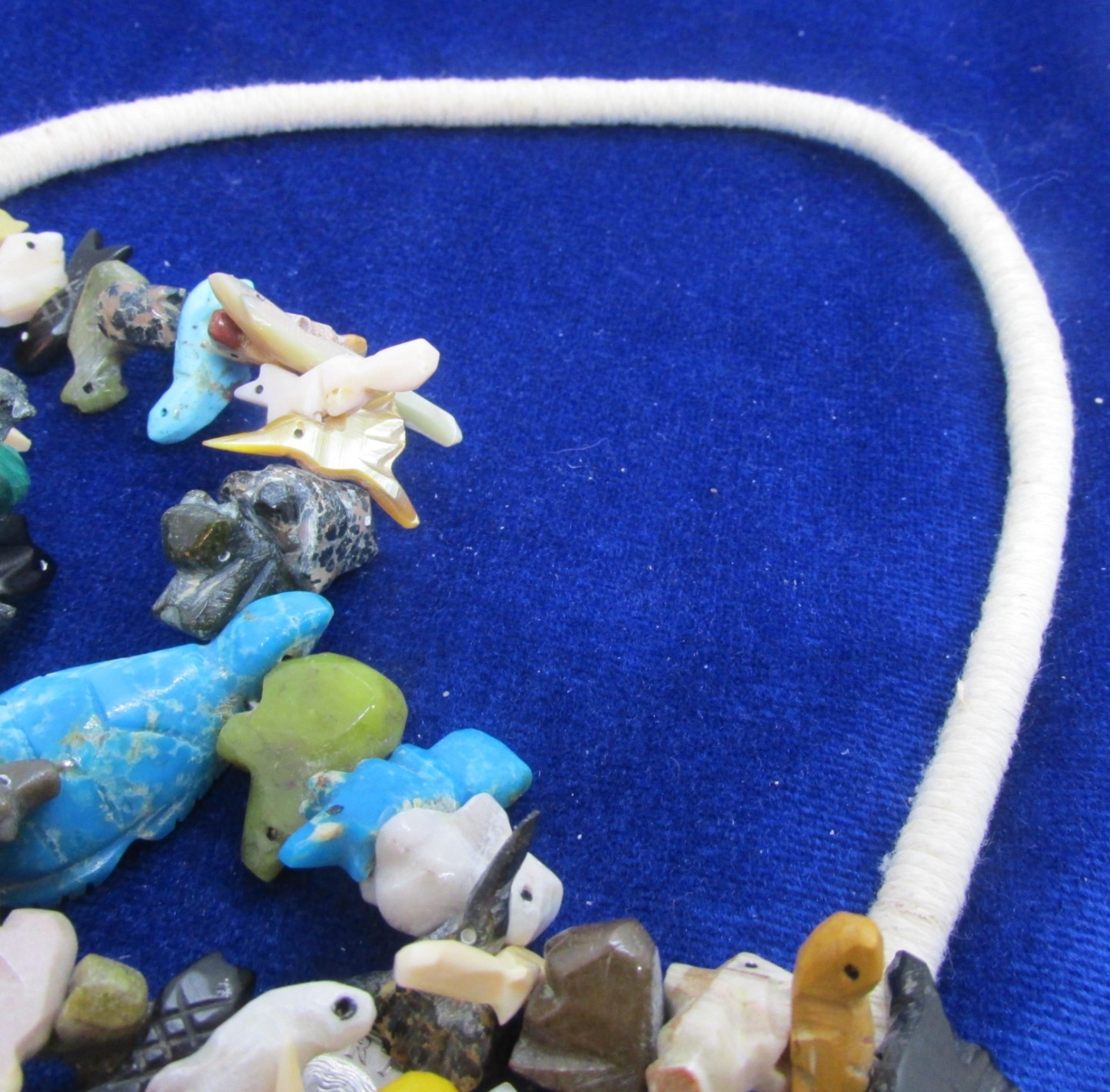 VINTAGE SOUTHWEST N.A. FETISH NECKLACE WITH SQUAW WRAP