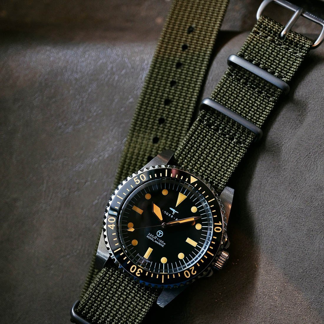 Dagger Axe DG-T007S Automatic Black Steel Green Fabric Diver Men’s Watch