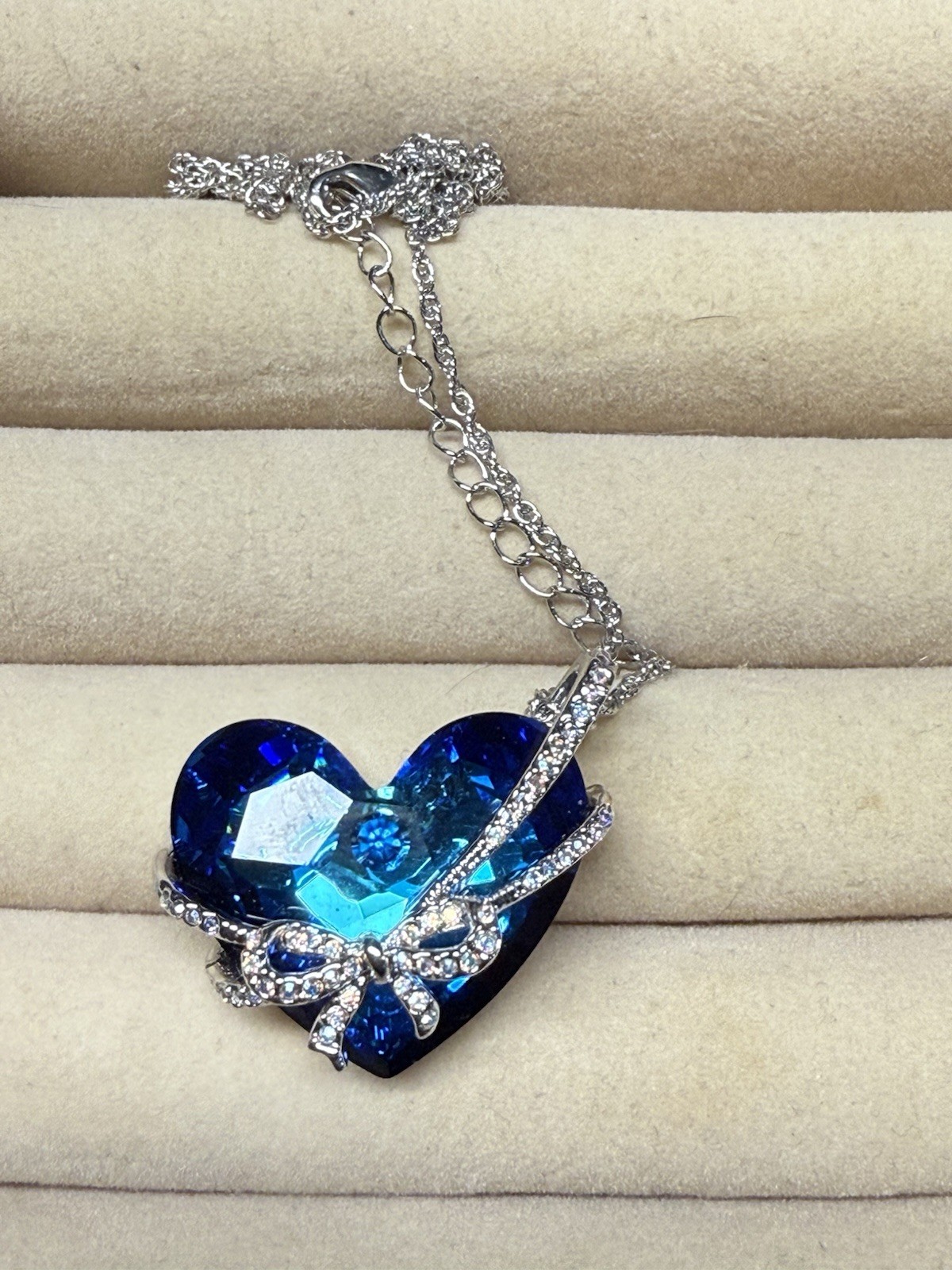 Vintage Qianse Swarvoski Crystal Blue Heart ‘Love You Forever’ Necklace and Box