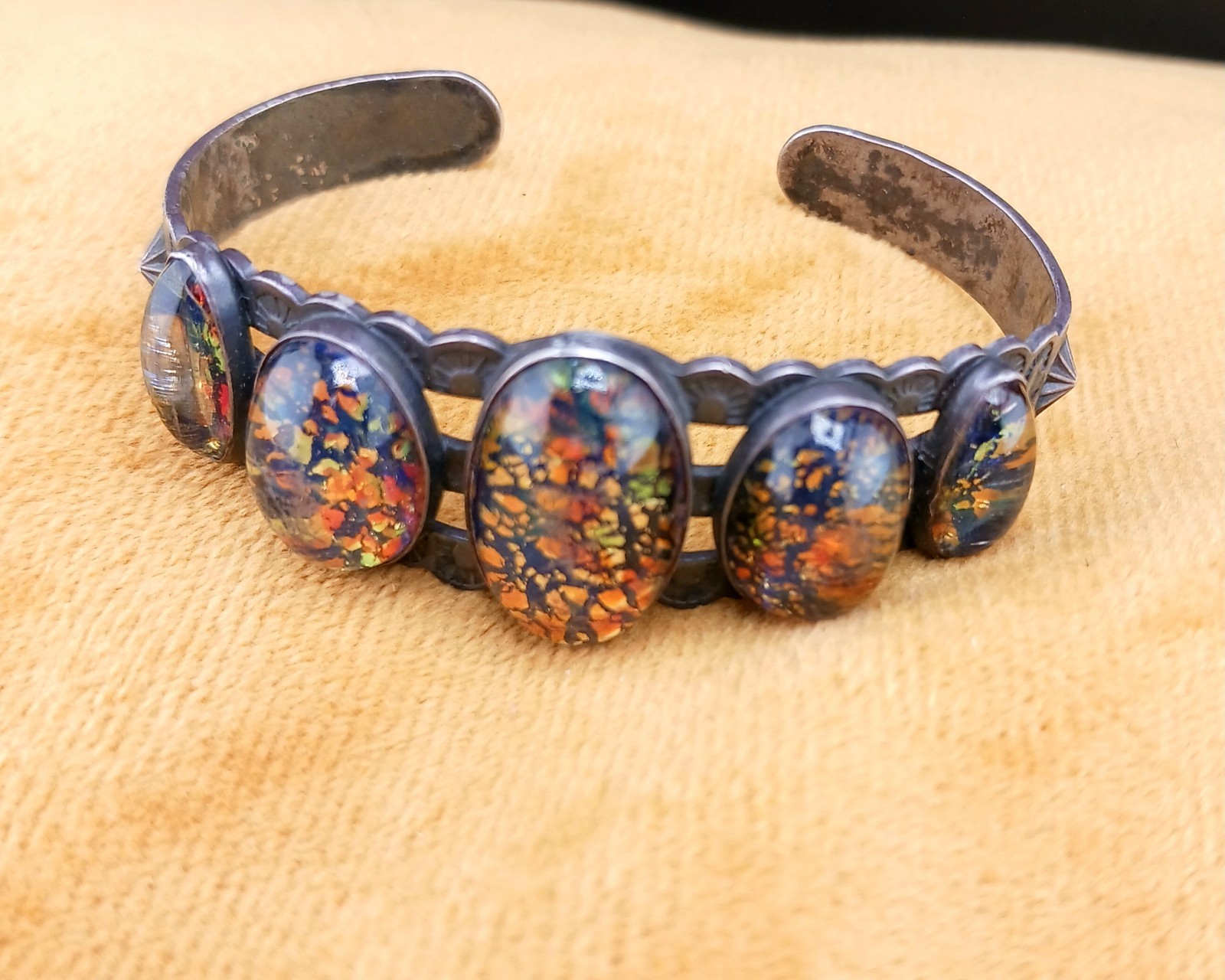 Vintage Navajo Fred Harvey Era Thunderbirds Foil Glass Sterling bracelet