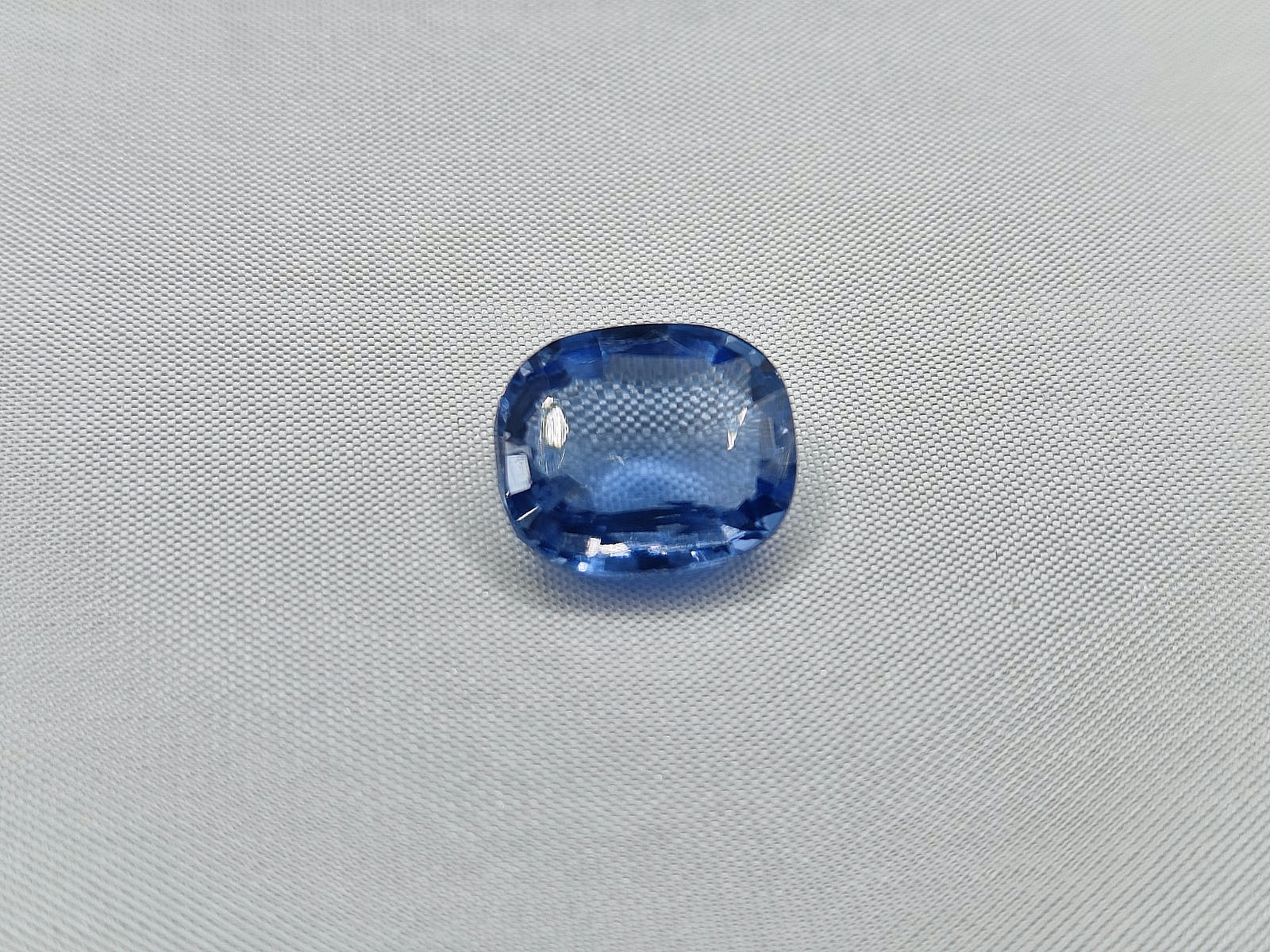 9.2 Ct Natural Blue Sapphire Cushion 12.8×10.6x6mm GCI Certified Sri Lanka