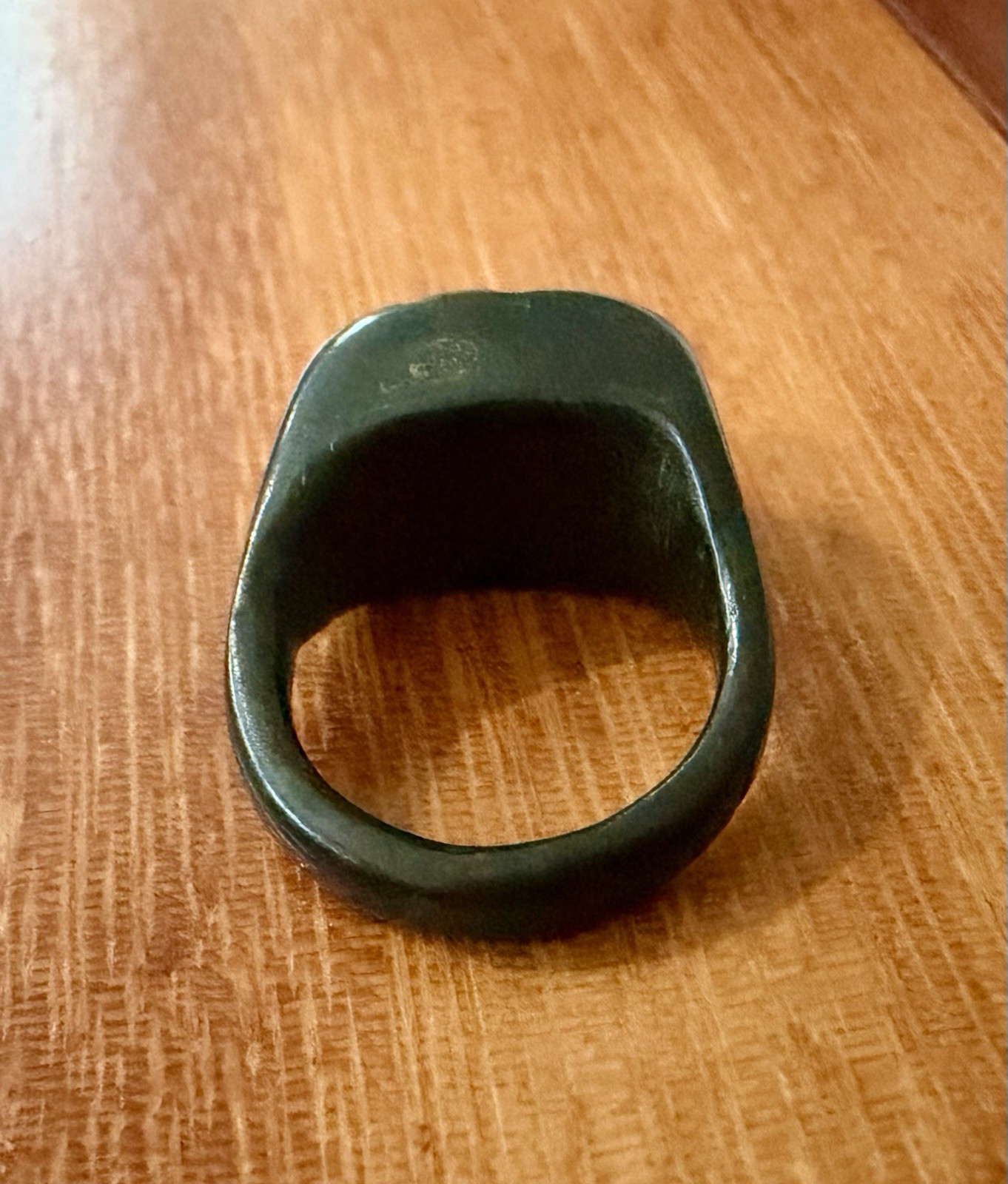 Vintage 90’s Boho Tribal Black Carved Signet Band Ring – Approx Sz 5