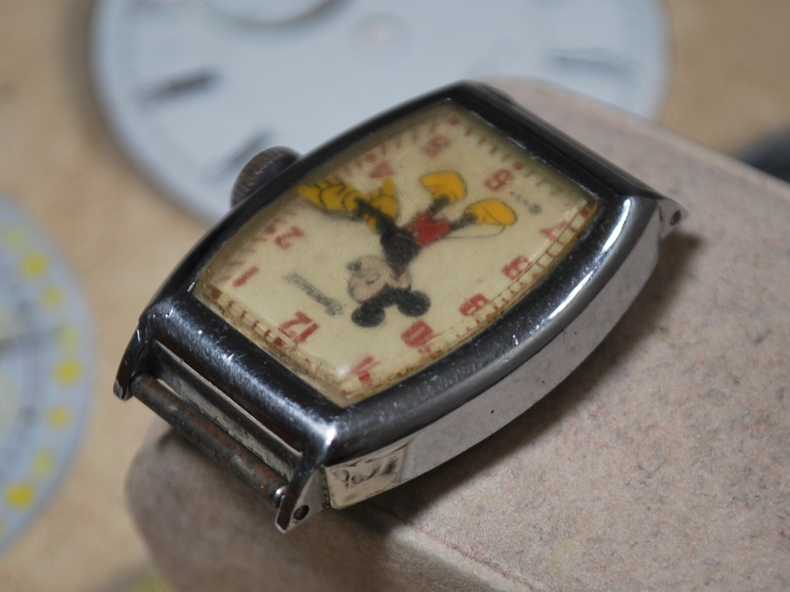 Vintage INGERSOLL Mickey Mouse Manual Wind Men’s Watch –For Repair