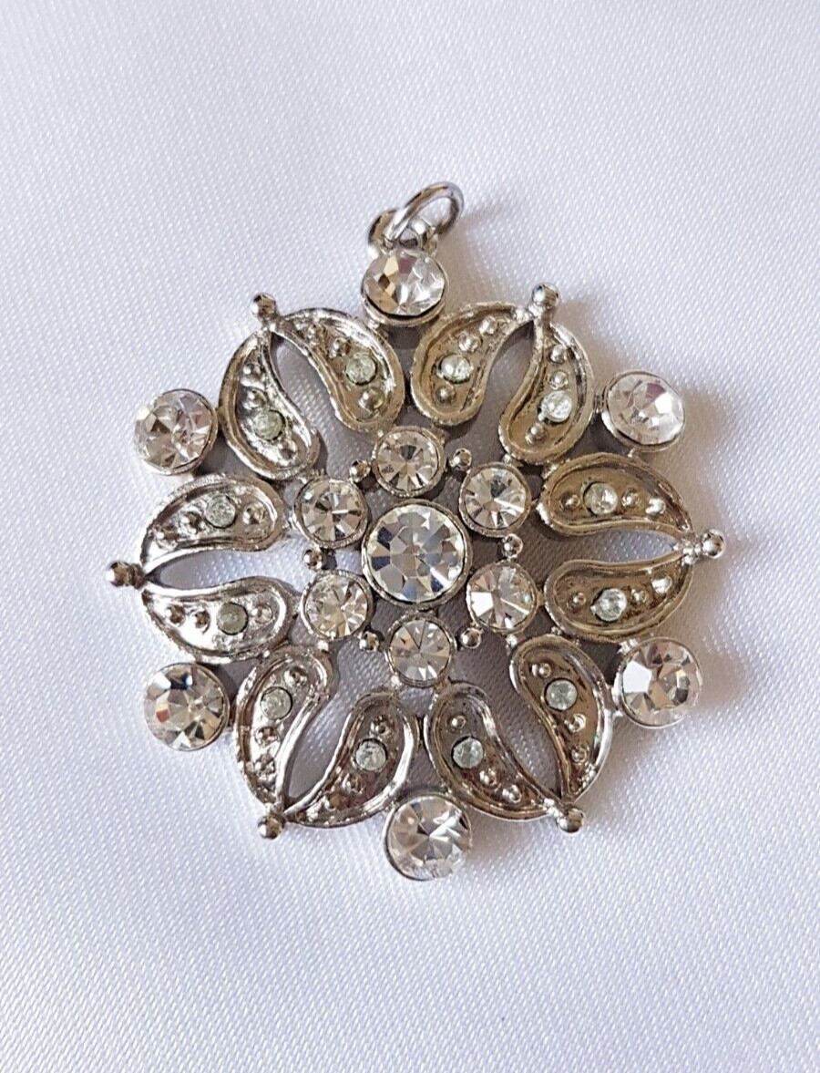 Pendant ~ Snowflake ~ Silver Tone Metal ~ Clear Diamantes
