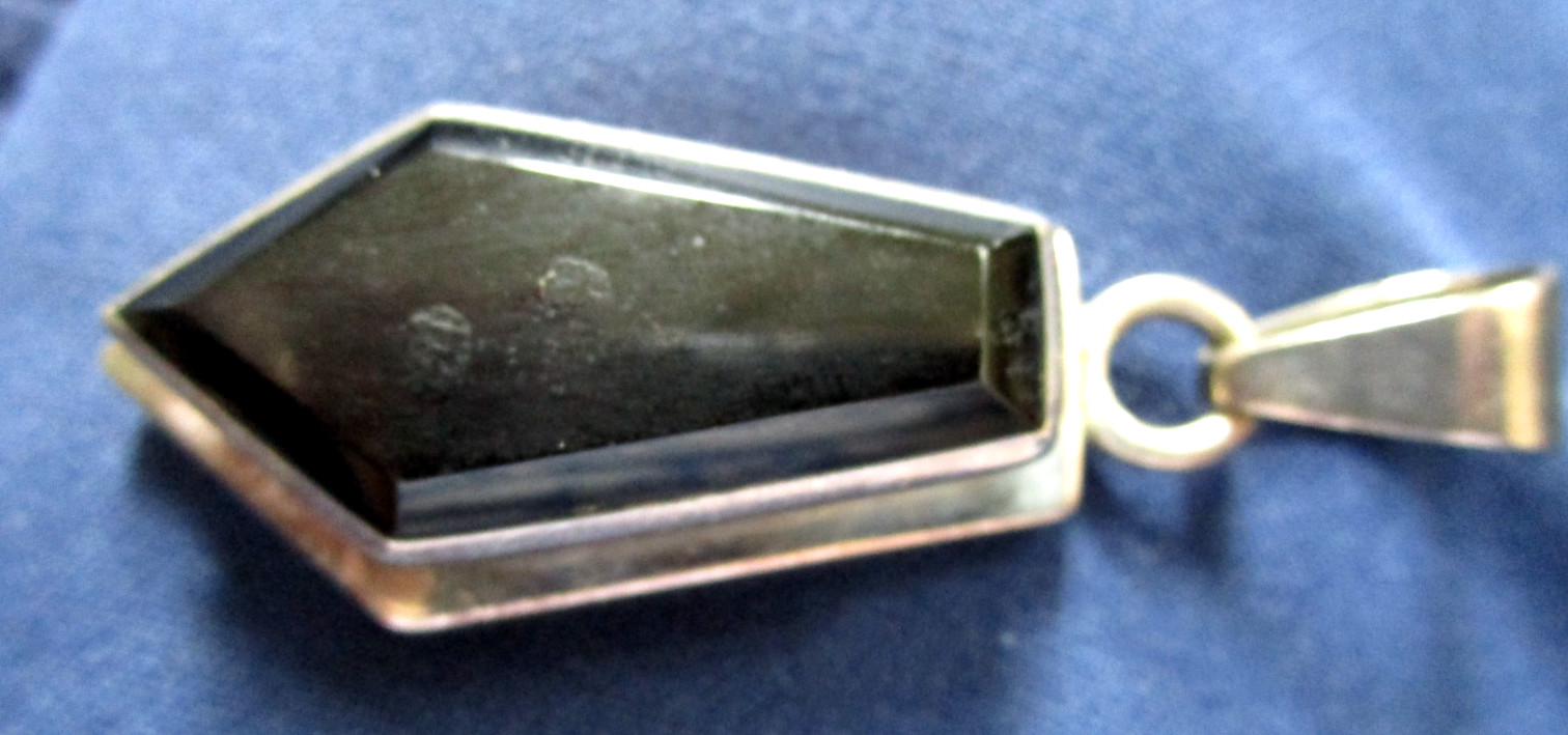 VTG Mexico Sterling 925 Onyx Pendant 42 gms Pentagon Open Raised Pillars 2 Layer