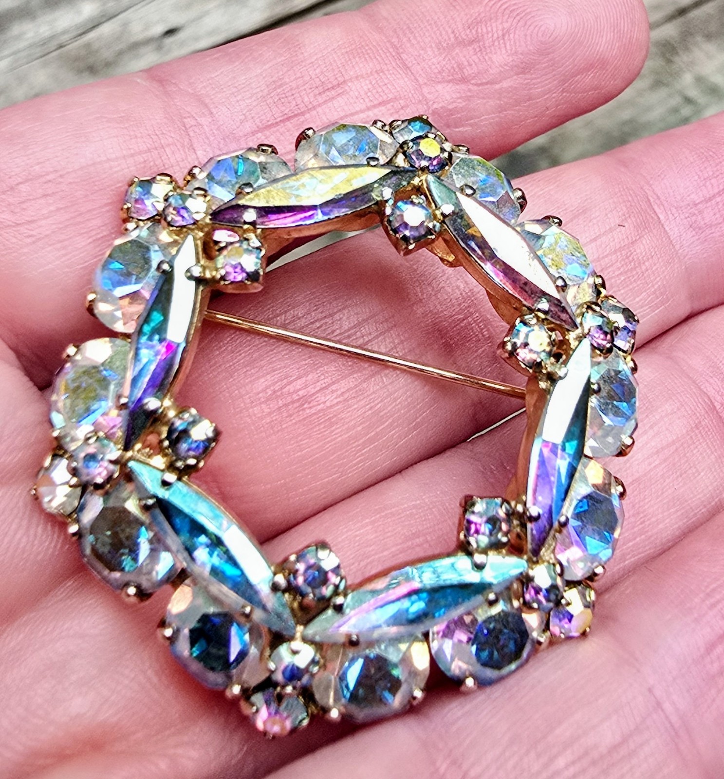 Sparkling Signed SHERMAN AB Swarovski Crystals Brooch Vintage 60s