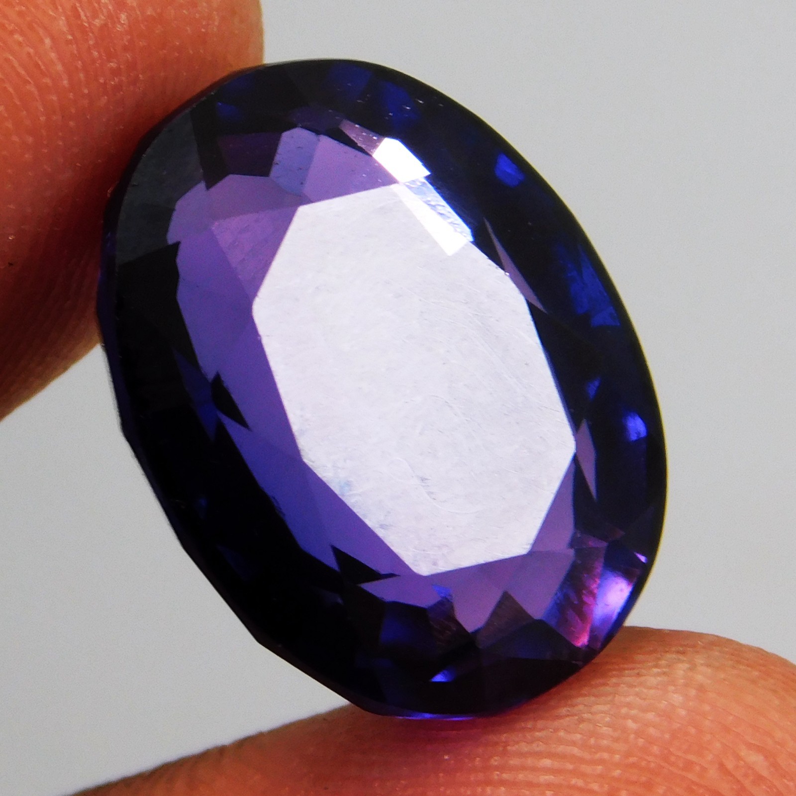Natural 13.90 Ct Boysenberry Sapphire Oval Cut Certified Fabulous Gemstone