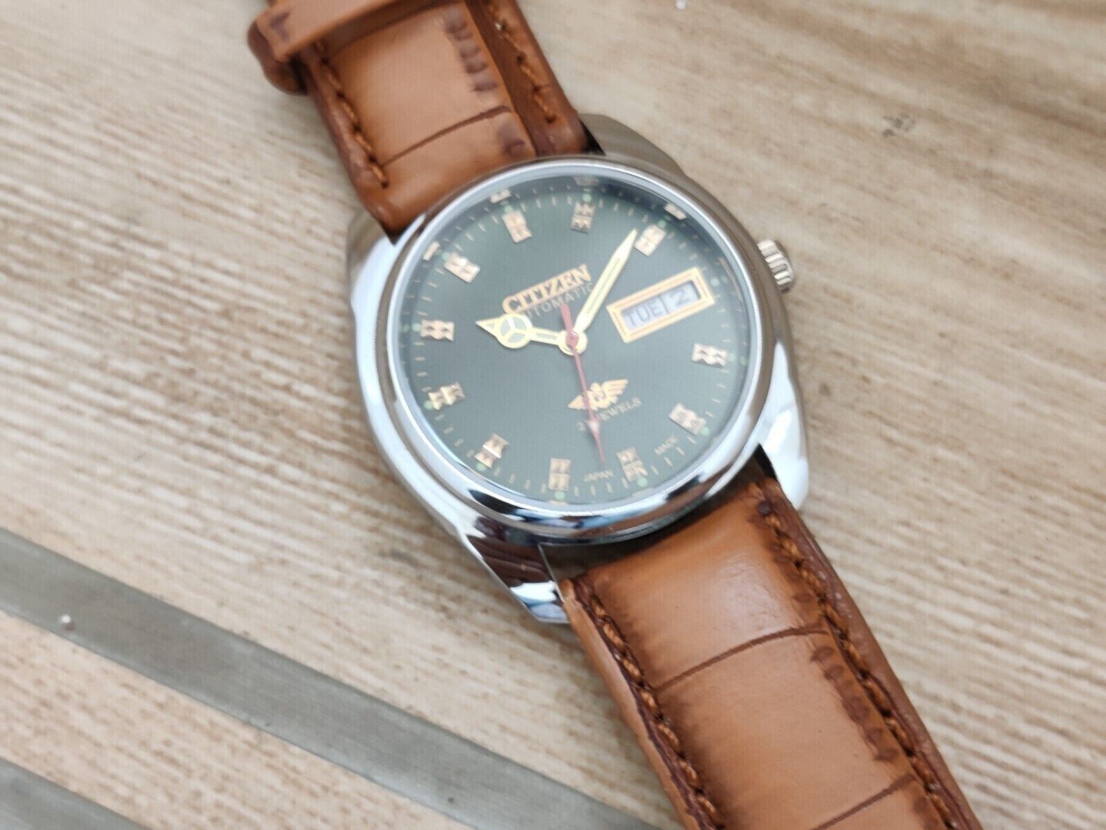 Vintage Citizen Automatic Japan Made Black Dial Day/ Date Men’s Wrist Good Watch