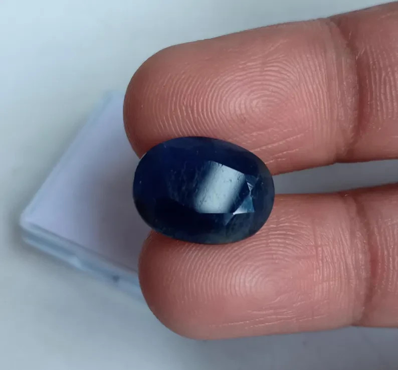 9 Carat Natural Blue Sapphire Oval Faceted Corundum Sapphire Loose Gemstone