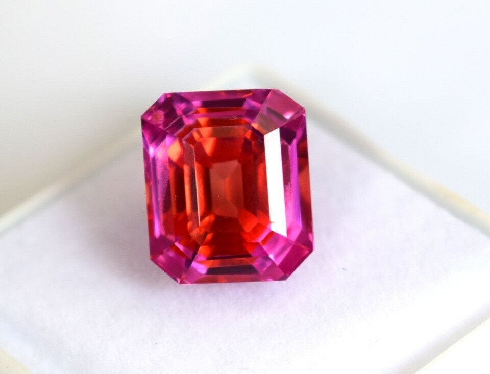 Flawless Natural Sapphire (Pitambari) Emerald Shape Certified 15.45 Ct Gemstone