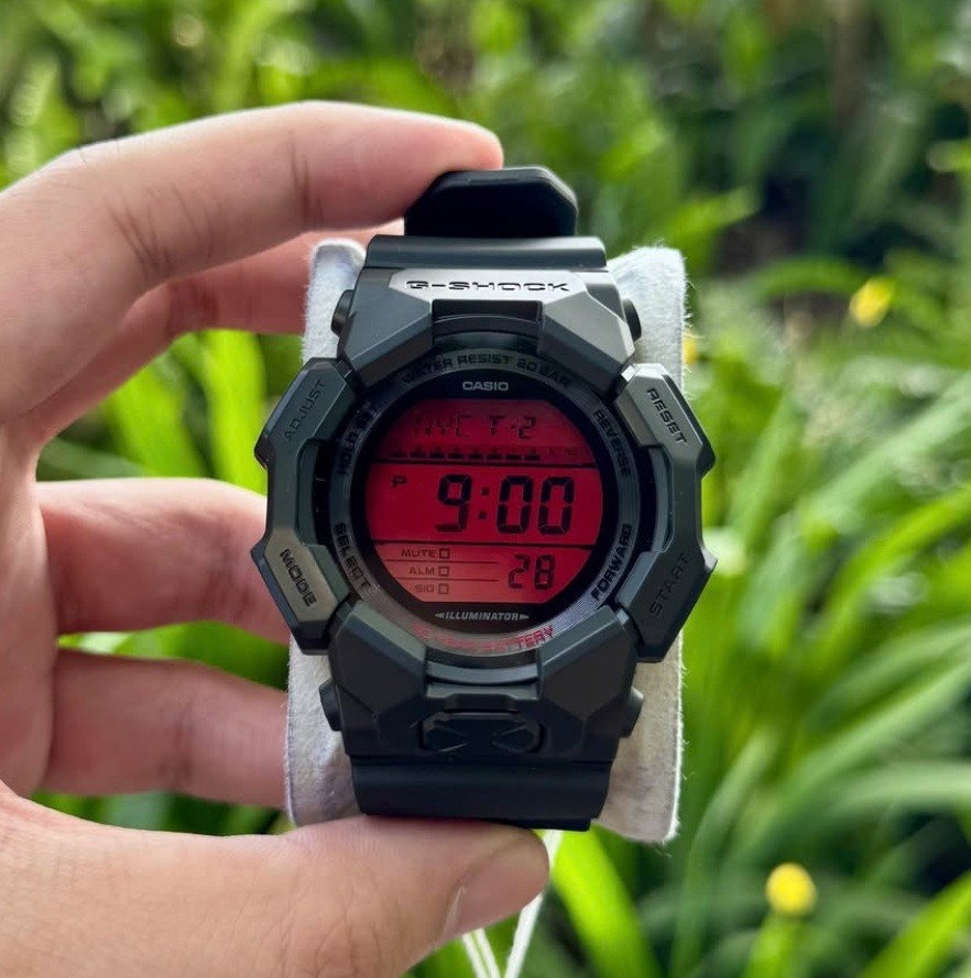 Casio G-Shock GD-010BBR-1D Red Digital Big Display Black Resin Men’s Sport Watch