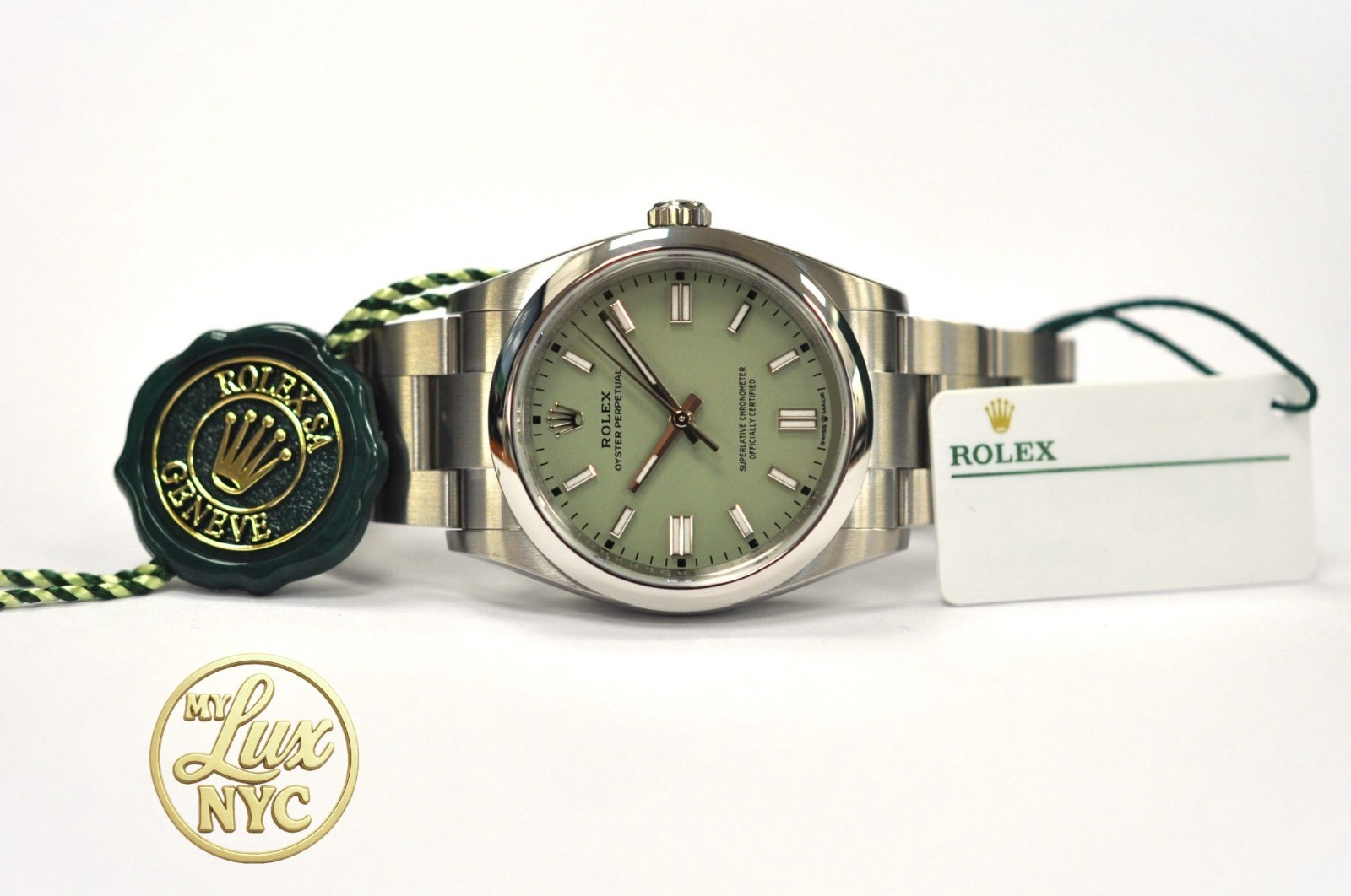 2026 New, unworn Rolex Oyster Perpetual 36mm 126000 Pistachio Dial, Full Set.