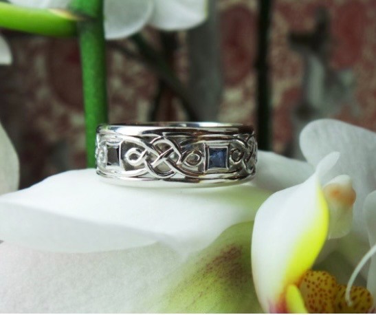Men’s 14k White gold, Diamond and Sapphire Celtic Wedding Band