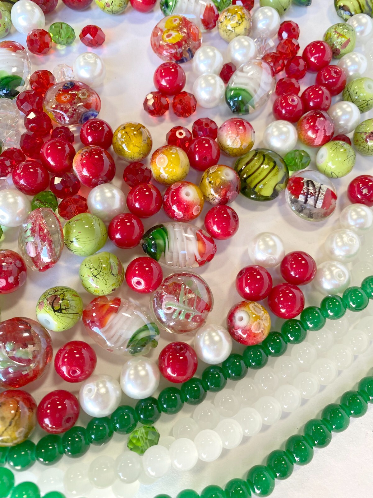 Bulk Beads for Jewelry Making 1 lb Christmas RED GREEN Glass Beads 300 pcs