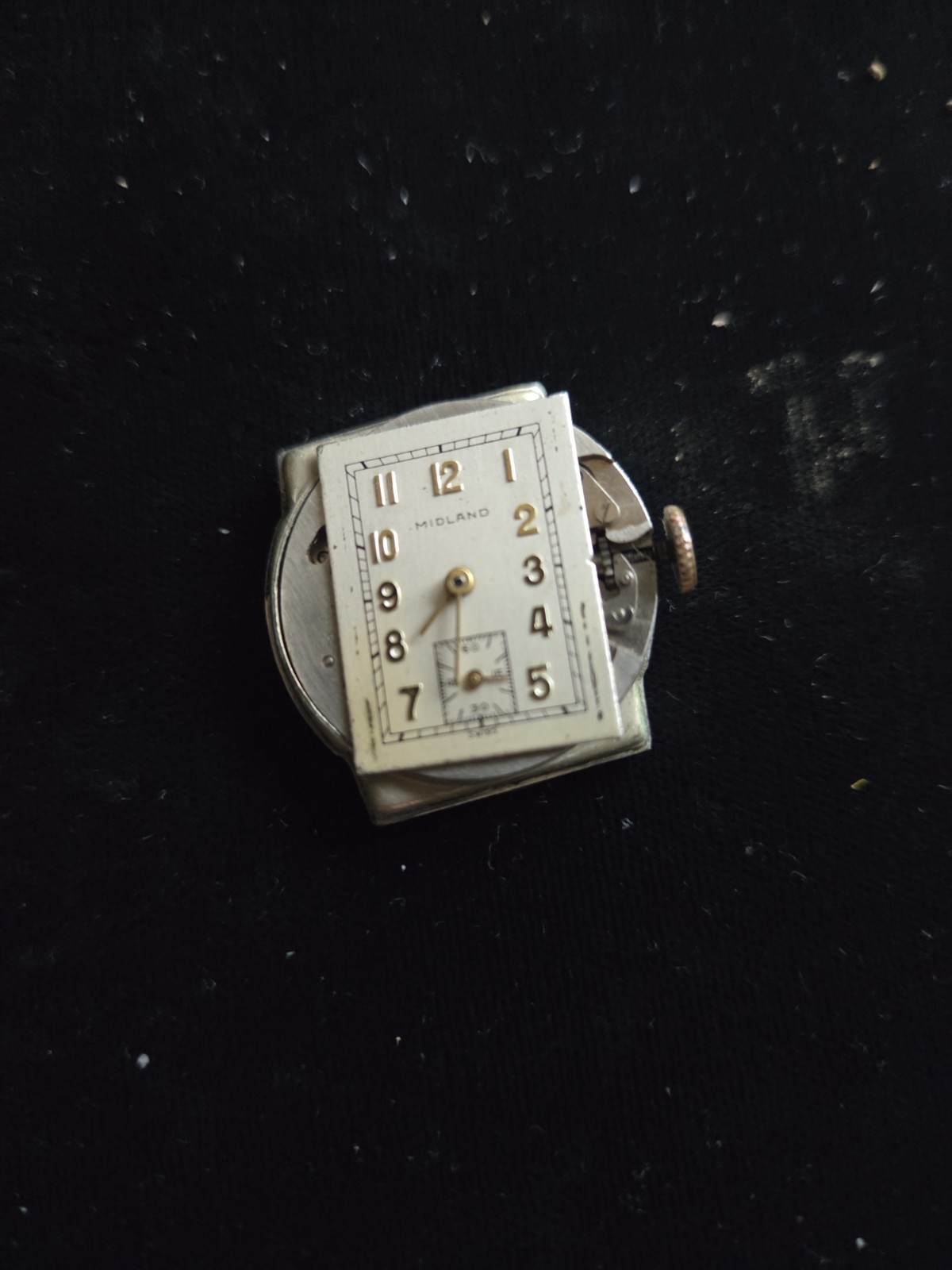 VINTAGE WATCH MIDLAND FLARED STEPPED SIDES CASE REF111/2190P 17JEWELS SWISS 1930