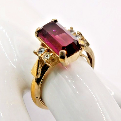 Avon Faux Amethyst Emerald-Cut Stone & Crystal Goldtone Ring (Size 5.5 to 7)