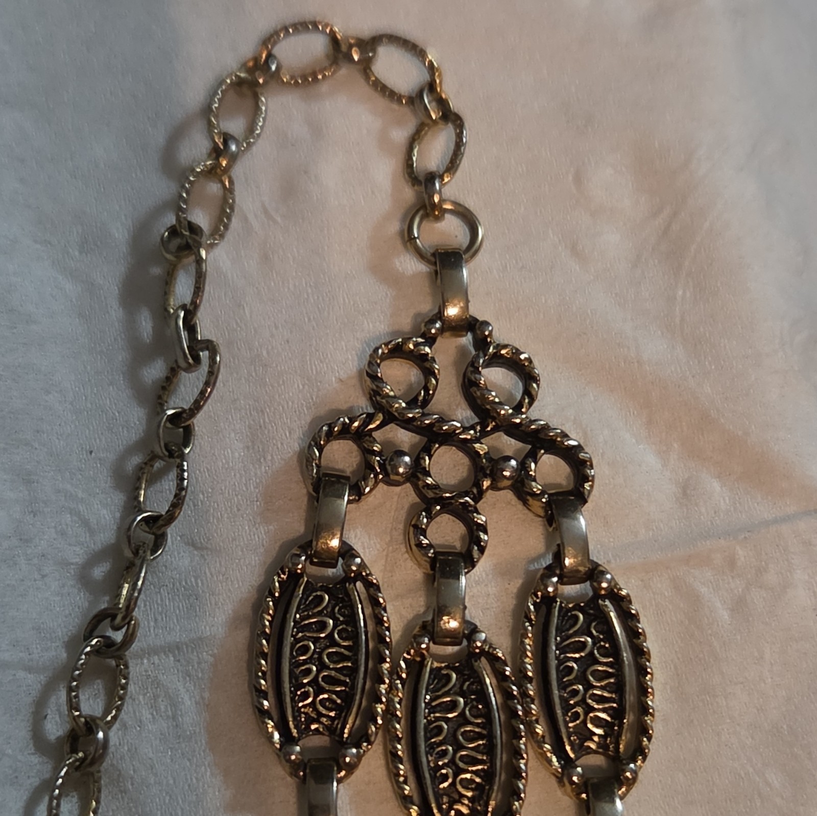 Vintage Sarah Coventry Desert Flowers Triple Strand Gold Tone Bib Necklace Chain