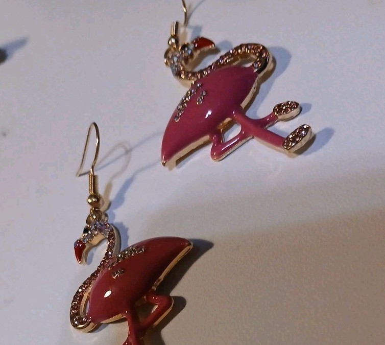 Flamingo Dark Pink Enamel And Rinestone Dangle Earrings Goldtone On Hooksl