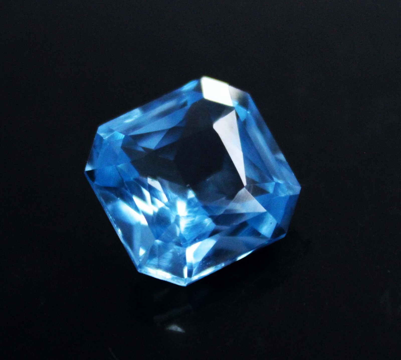 9.50 Ct Natural Ocean Blue Aquamarine CERTIFIED Square Shape Loose Gemstone A++