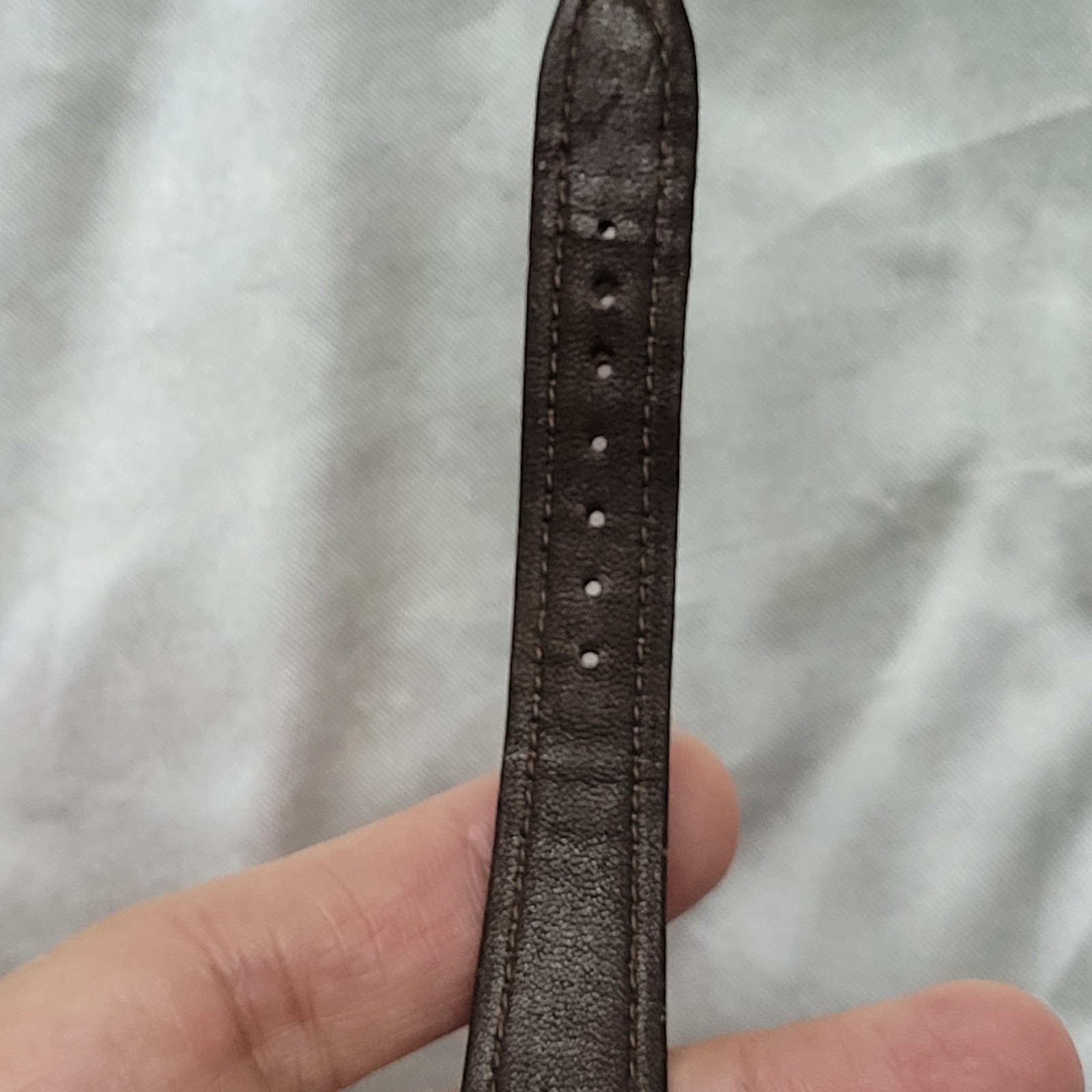 CAMEL TROPHY Quartz 10 ATM Model Safari Trophy Leather Belt Glow in Dark