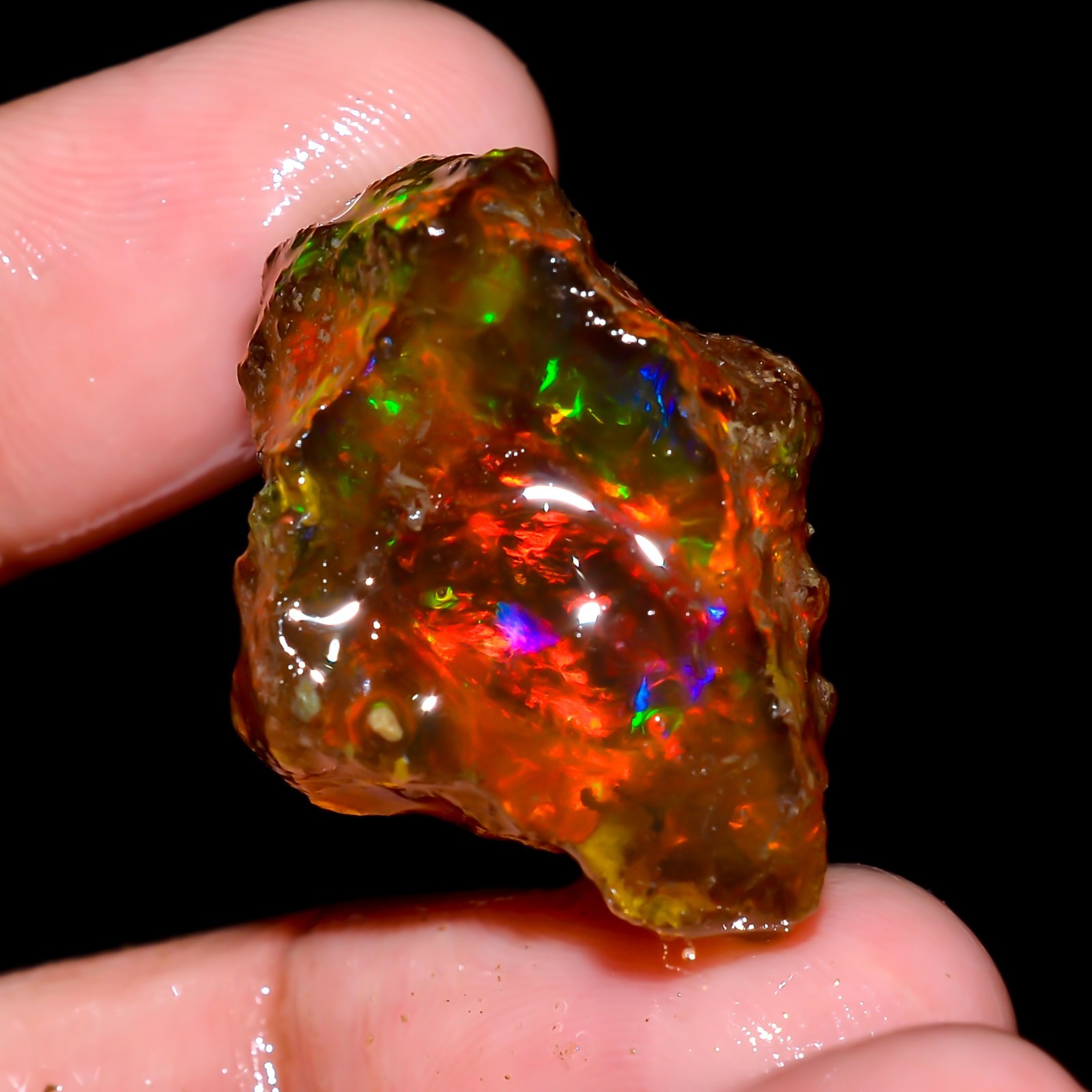 42Ct. Natural Welo Fire Ethiopian Opal Oil Rough Gemstone For Jewelry 26X20X18mm
