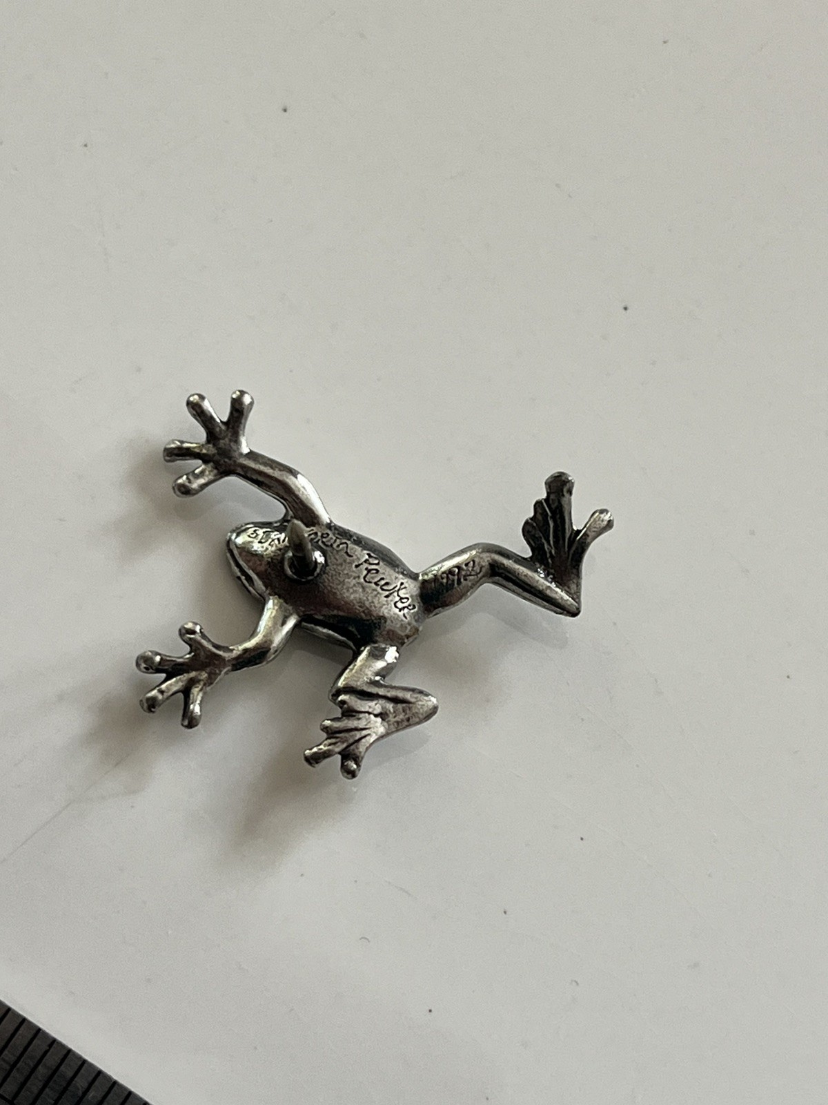 Vintage Signed Danforth Pewter Brooch Pin 1992 Tree Frog
